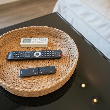 City Oasis: Newly Renovated 2Br Apt In City Center Atenas Exterior foto