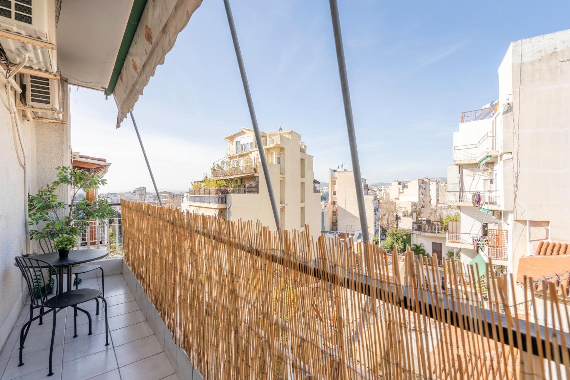 City Oasis: Newly Renovated 2Br Apt In City Center Atenas Exterior foto