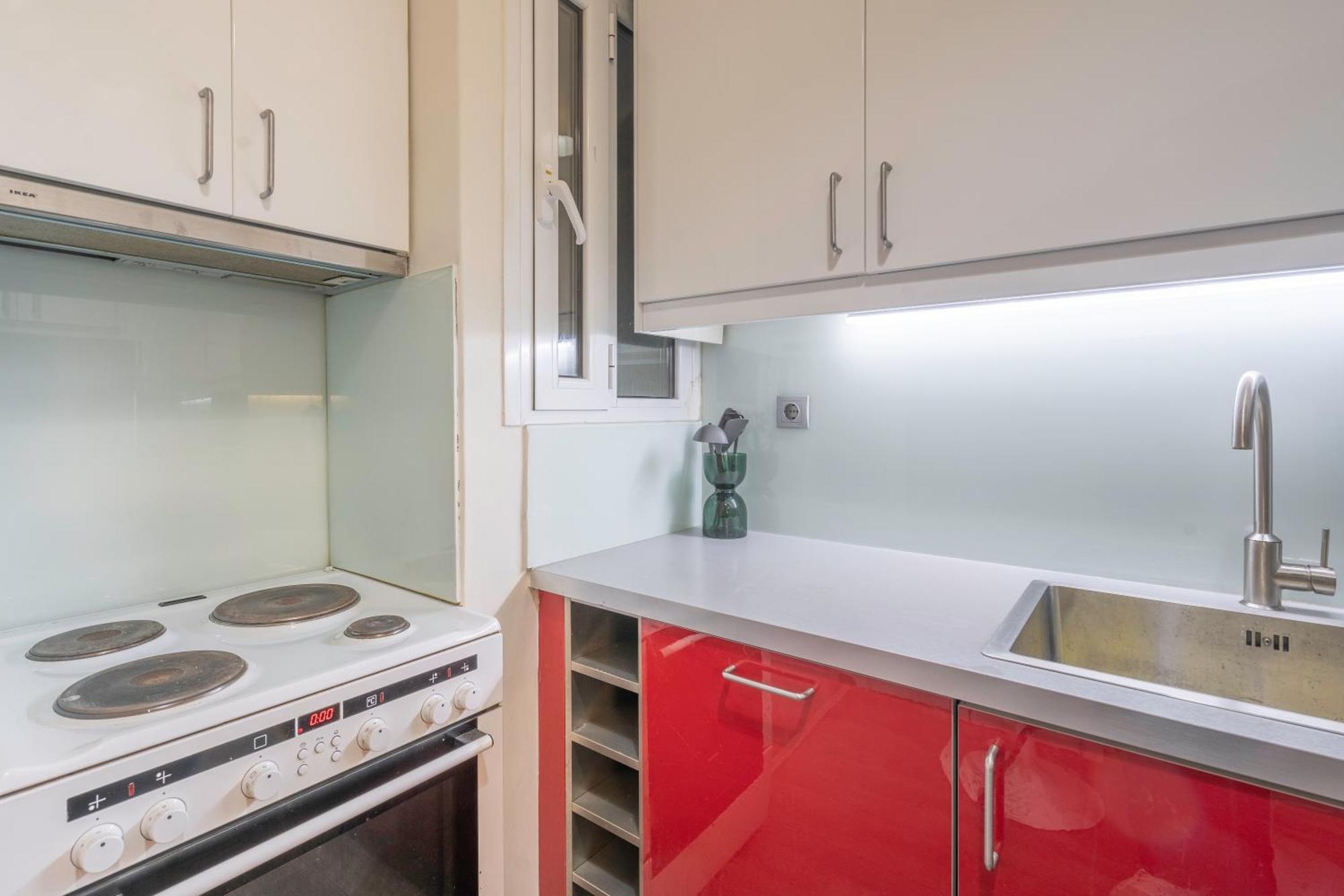 City Oasis: Newly Renovated 2Br Apt In City Center Atenas Exterior foto