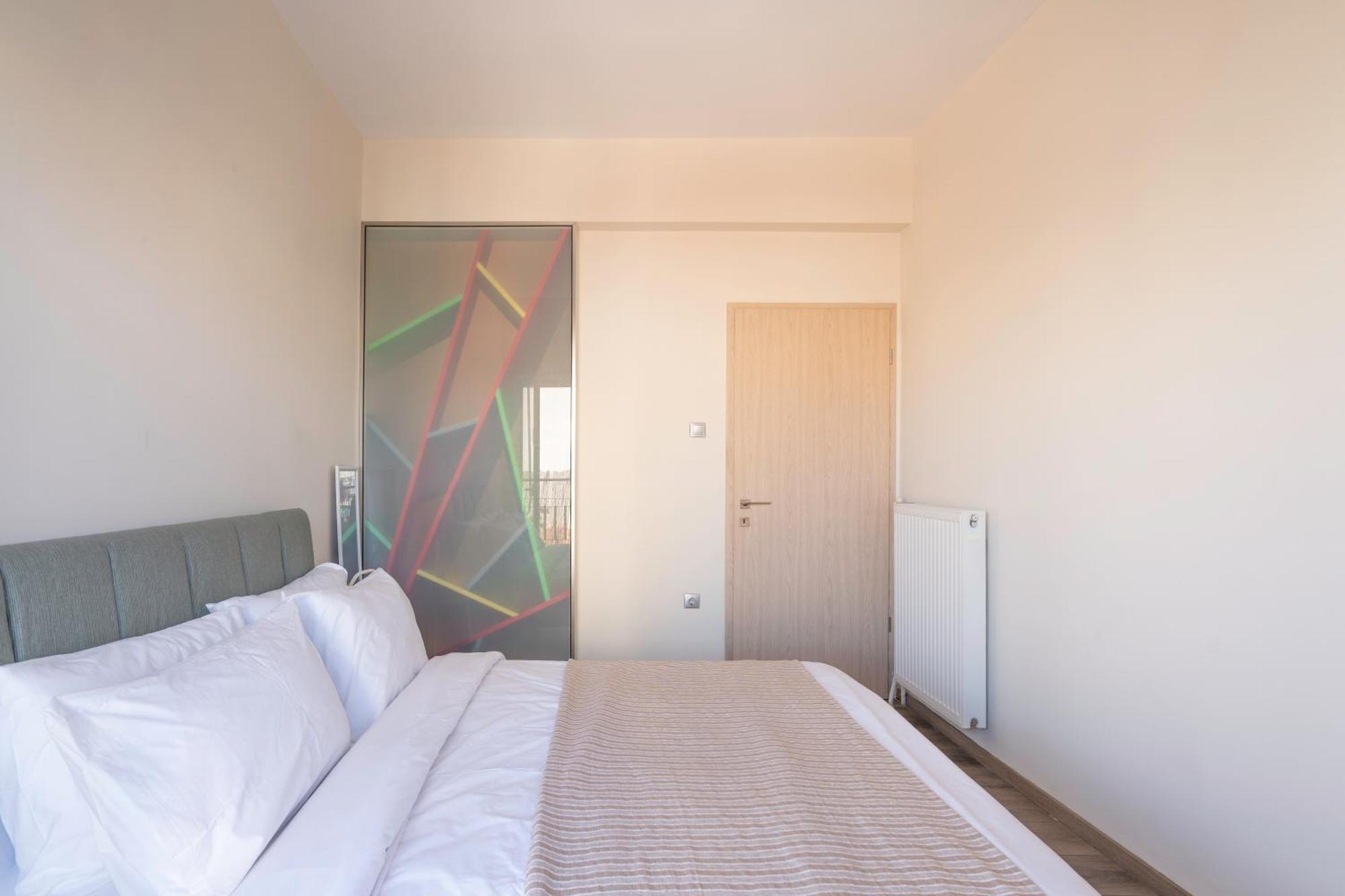 City Oasis: Newly Renovated 2Br Apt In City Center Atenas Exterior foto